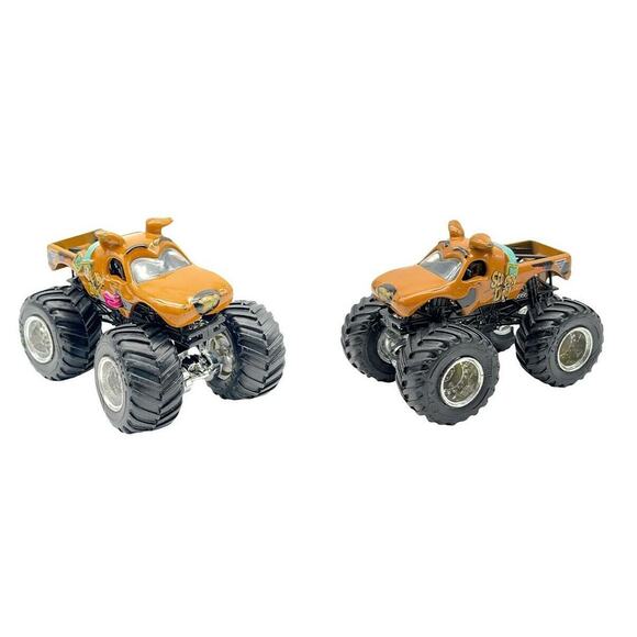 Lot of 4 Hot Wheels Monster Jam Trucks 1/64 Grave Digger Scooby-Doo El Toro etc. - Picture 6 of 10